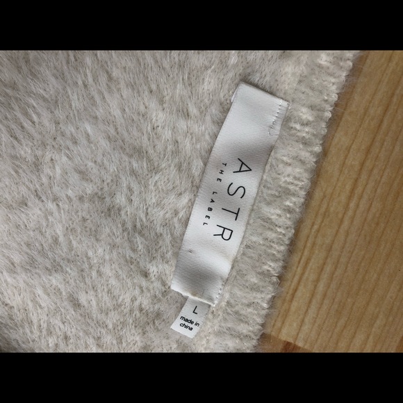 ASTR cream faux mohair fuzzy sweater - Picture 5 of 5